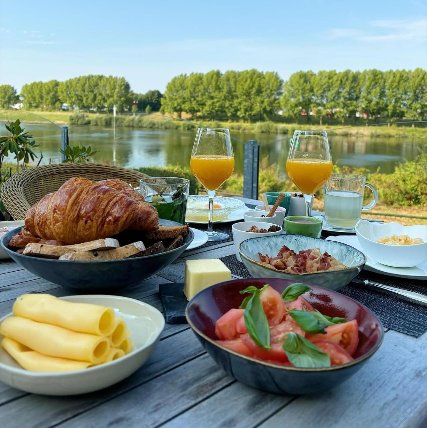Valuas Hotel Venlo Luaran gambar